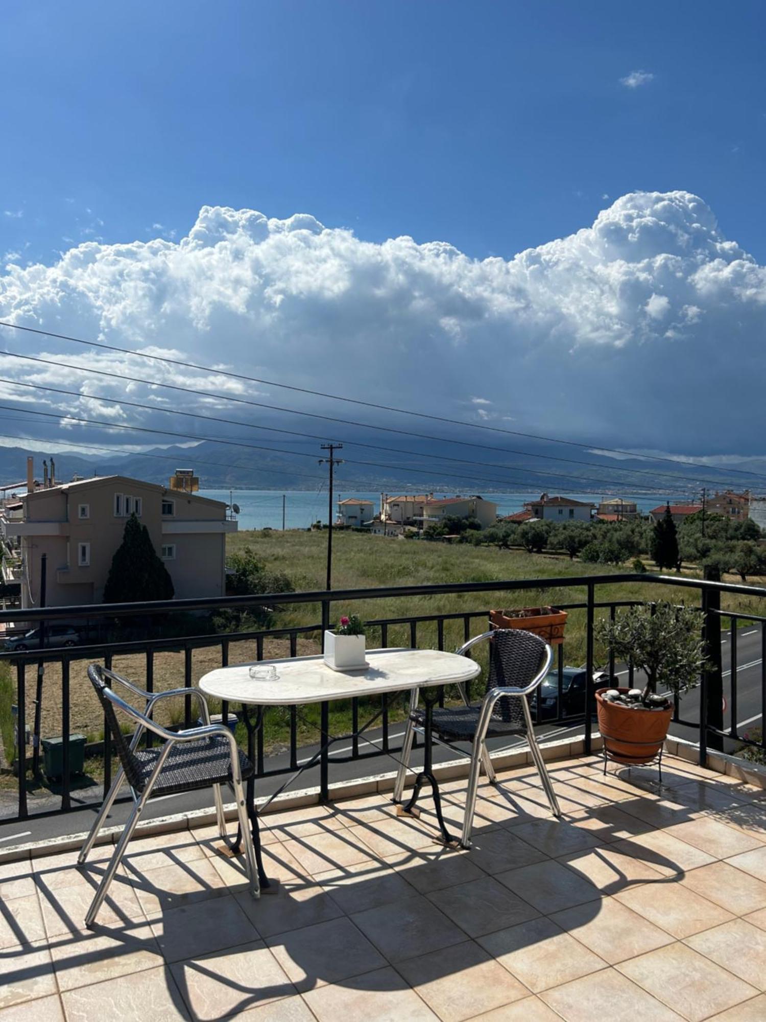 Lena S Apartment Ναύπακτος Εξωτερικό φωτογραφία